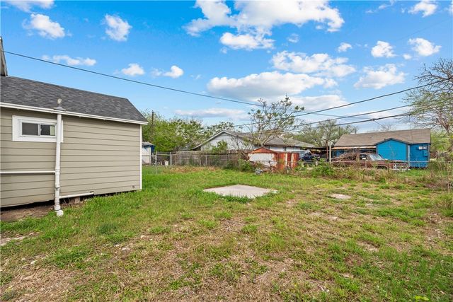 2622 Dunbar St, Corpus Christi, TX 78405