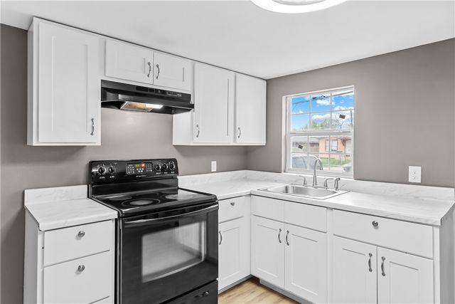 2622 Dunbar St, Corpus Christi, TX 78405