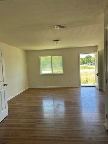 148 Bridlewood Lane, Bridgeport, TX 76426