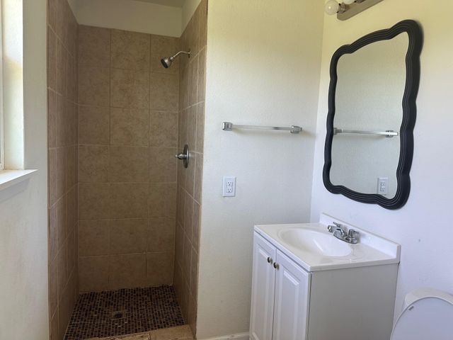 148 Bridlewood Lane, Bridgeport, TX 76426