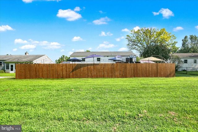 407 ALISON AVE, Mechanicsburg, PA 17055