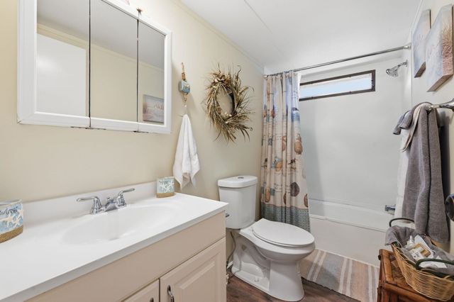 132 Crooked Island Circle, Murrells Inlet, SC 29576