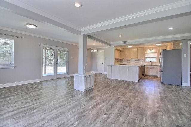37651 Hwy 16, Denham Springs, LA 70706