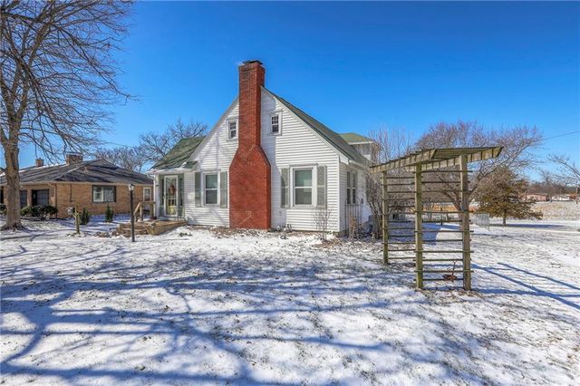308 S 8th Street, Plattsburg, MO 64477