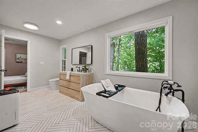4242 Garvin Drive, Charlotte, NC 28269