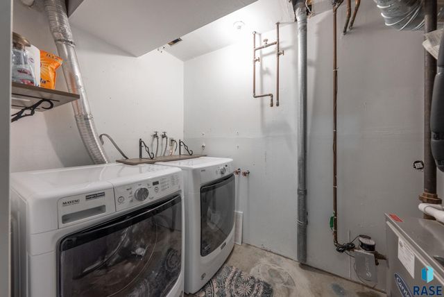 2708 E Bragstad Dr Drive, Sioux Falls, SD 57103