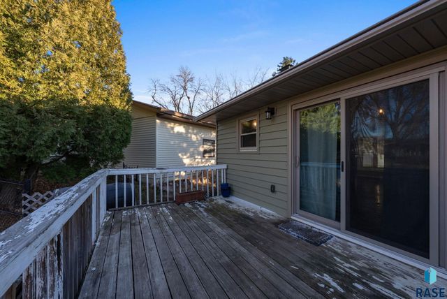 2708 E Bragstad Dr Drive, Sioux Falls, SD 57103