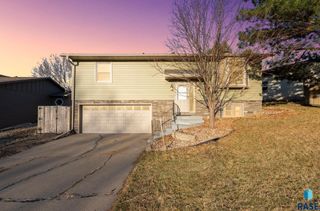 2708 E Bragstad Dr Drive, Sioux Falls, SD 57103