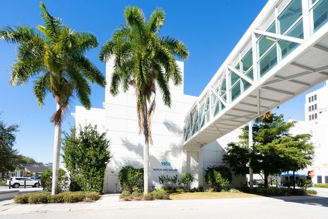 1542 GULFVIEW DRIVE, Sarasota, FL 34236