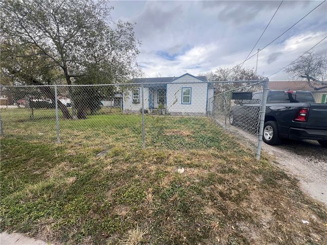 5564 Hampshire, Corpus Christi, TX 78408