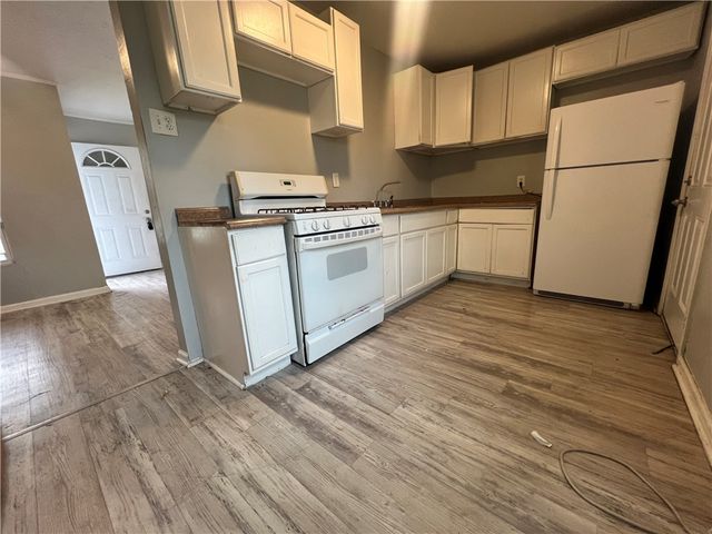 5564 Hampshire, Corpus Christi, TX 78408