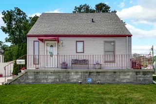 7126 Montana Avenue, Hammond, IN 46323
