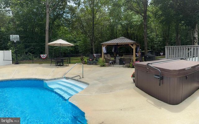 1198 DONGOLA RD, Mineral, VA 23117