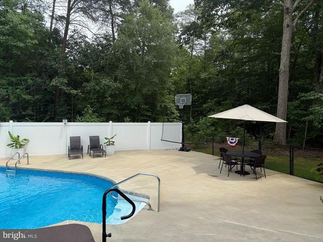 1198 DONGOLA RD, Mineral, VA 23117