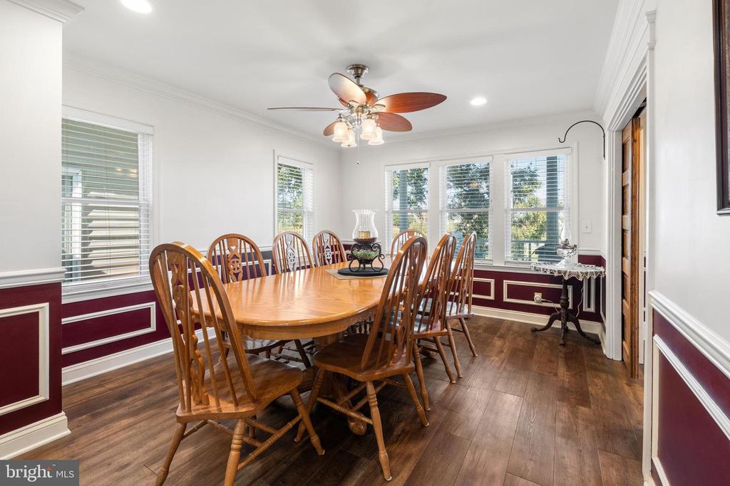 Image 20 of property listing at 2407 HOOPERS ISLAND RD, Fishing Creek, MD 21634