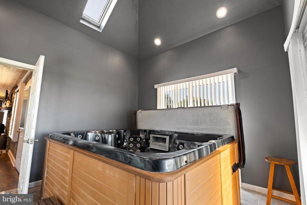 Image 29 of property listing at 2407 HOOPERS ISLAND RD, Fishing Creek, MD 21634