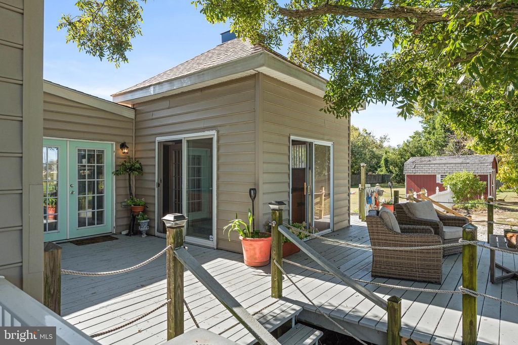 Image 30 of property listing at 2407 HOOPERS ISLAND RD, Fishing Creek, MD 21634
