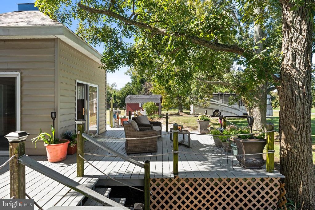 Image 33 of property listing at 2407 HOOPERS ISLAND RD, Fishing Creek, MD 21634
