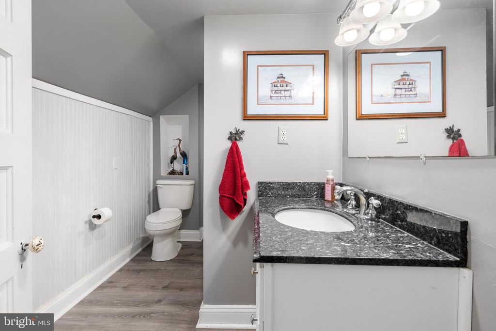 Image 41 of property listing at 2407 HOOPERS ISLAND RD, Fishing Creek, MD 21634