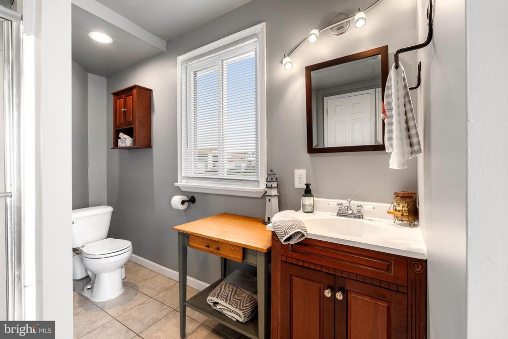 Image 49 of property listing at 2407 HOOPERS ISLAND RD, Fishing Creek, MD 21634
