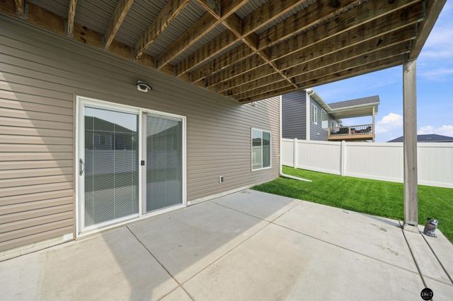 7322 N 49th Street, Lincoln, NE 68504
