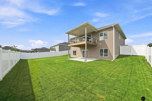 7322 N 49th Street, Lincoln, NE 68504