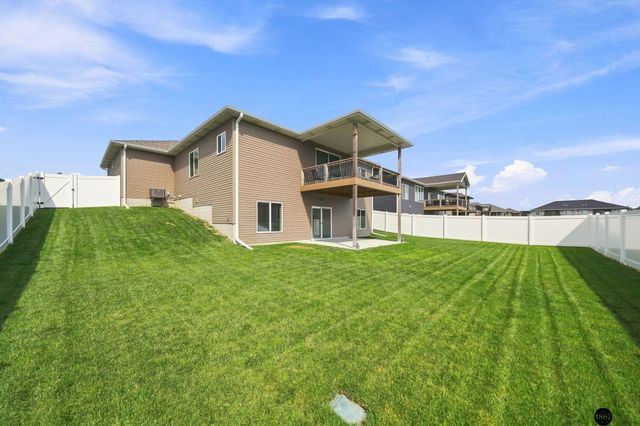7322 N 49th Street, Lincoln, NE 68504