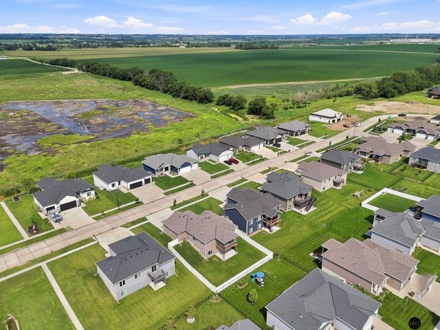 7322 N 49th Street, Lincoln, NE 68504