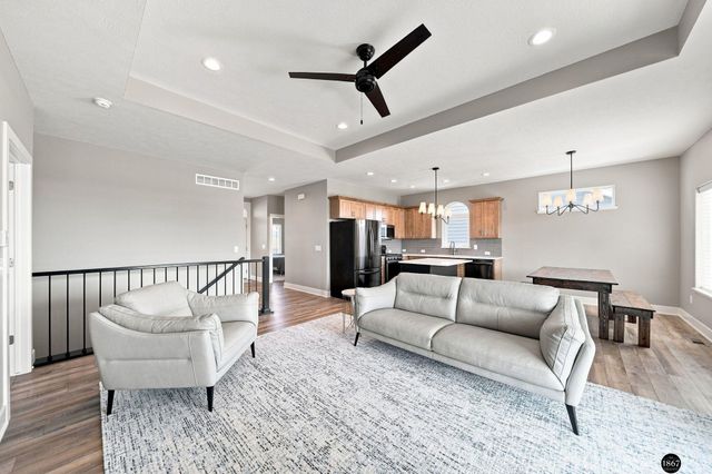 7322 N 49th Street, Lincoln, NE 68504
