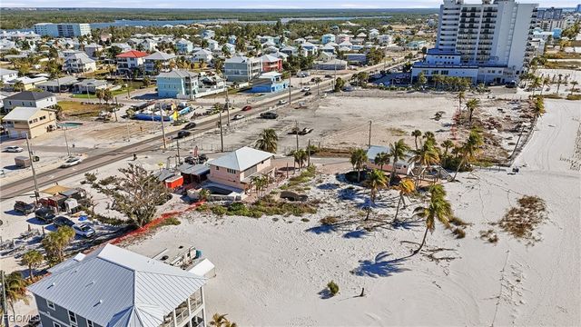 67 Miramar ST, Fort Myers Beach, FL 33931