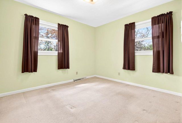 1039 E GLENDALE AVENUE, Appleton, WI 54911