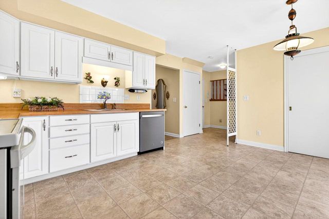 1039 E GLENDALE AVENUE, Appleton, WI 54911