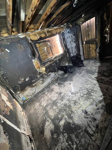 7835 S Rhodes Avenue, Chicago, IL 60619