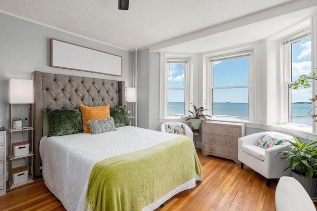 285 Lynn Shore Dr 402, Lynn, MA 01902