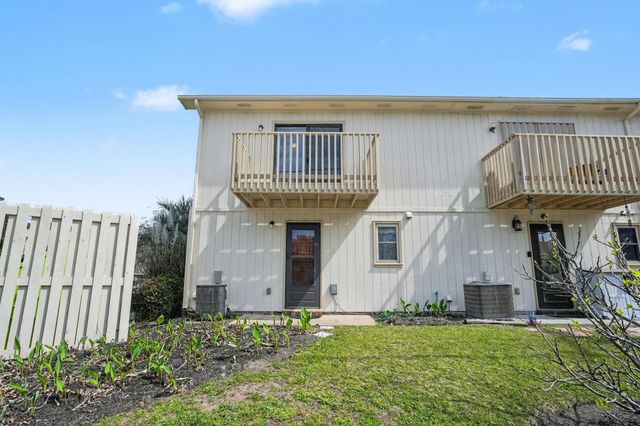 2607 Sand Dunes Dr Apt 12, Myrtle Beach, SC 29577