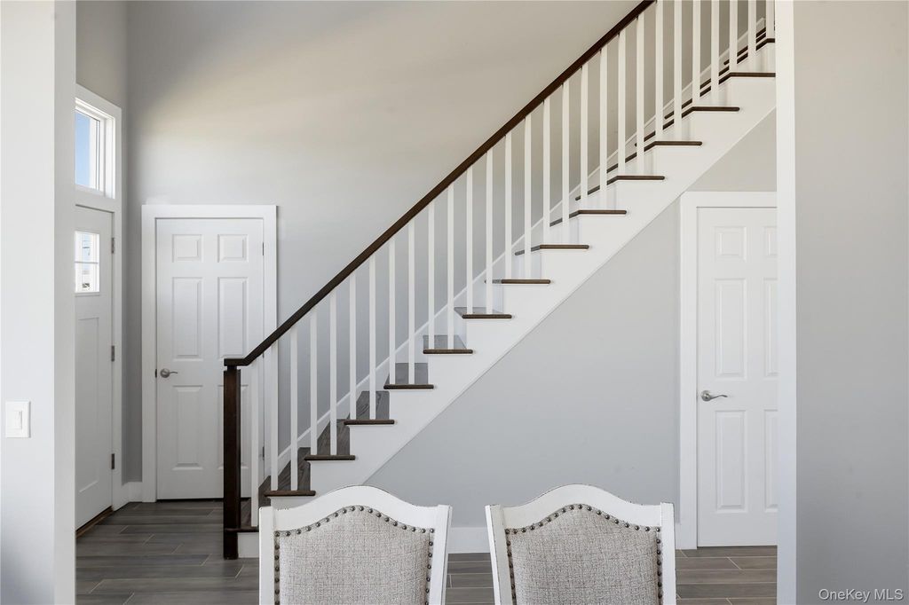 298 W Lido Promenade, Lindenhurst, NY 11757 — photo 5