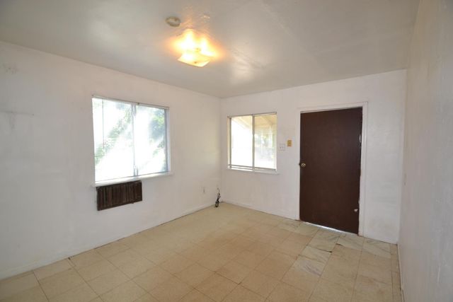 188 Justine Avenue, Reedley, CA 93654