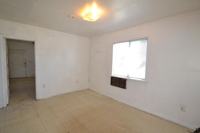 188 Justine Avenue, Reedley, CA 93654