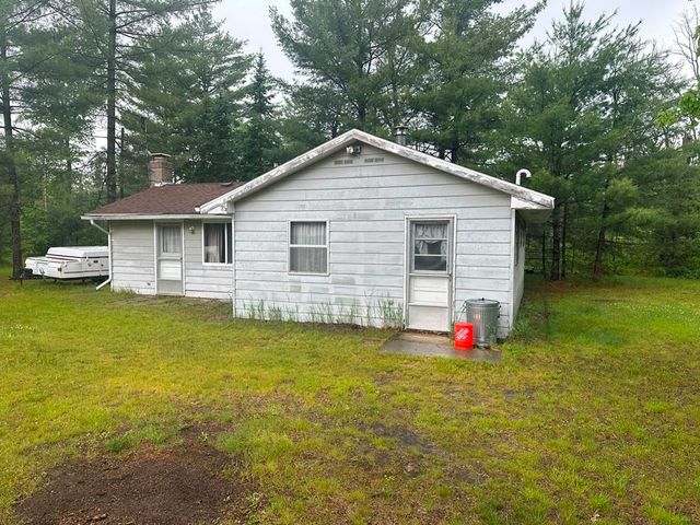 730 W Elder Drive, Harrison, MI 48625