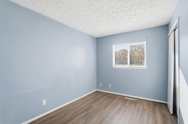 1382 Southfield Drive S, Columbus, OH 43207