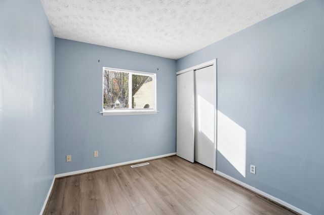 1382 Southfield Drive S, Columbus, OH 43207