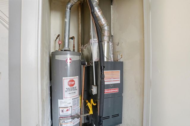 1382 Southfield Drive S, Columbus, OH 43207