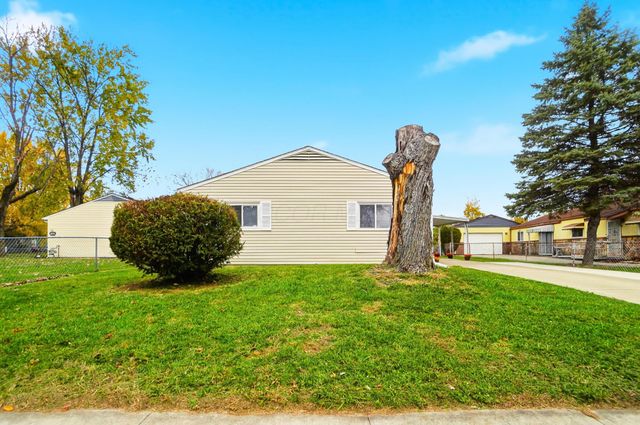 1382 Southfield Drive S, Columbus, OH 43207