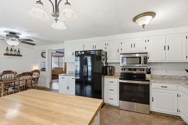 852 County Route 11, West Monroe, NY 13167