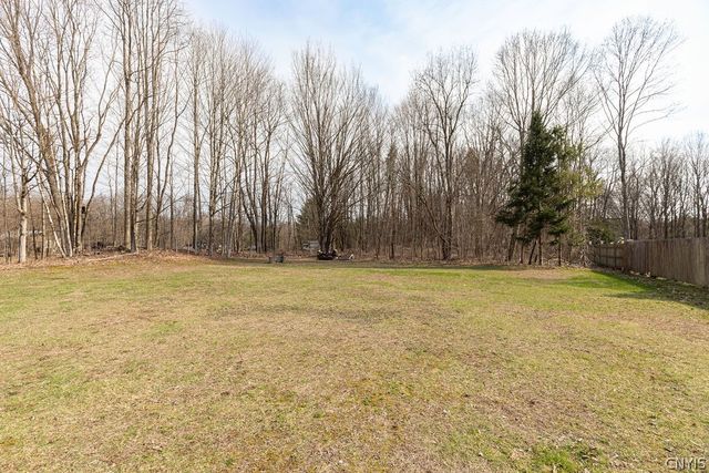 852 County Route 11, West Monroe, NY 13167