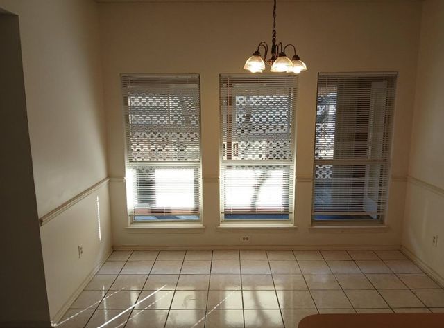 821 Hill Street, Grand Prairie, TX 75050