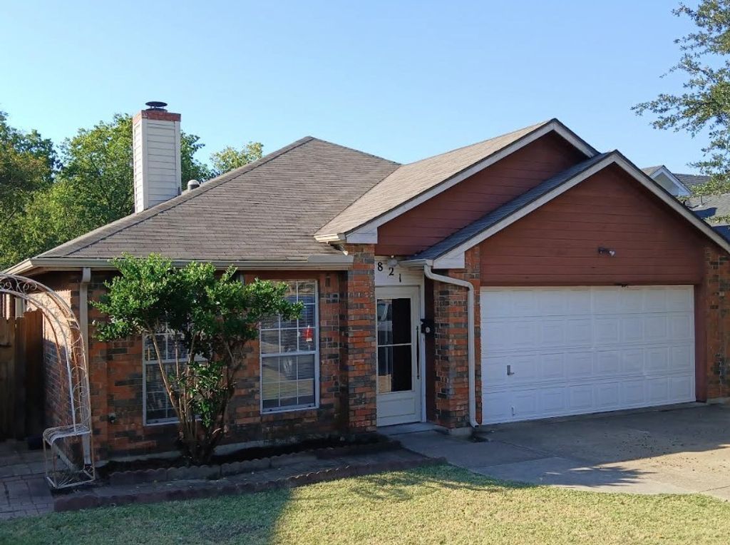 821 Hill Street, Grand Prairie, TX 75050