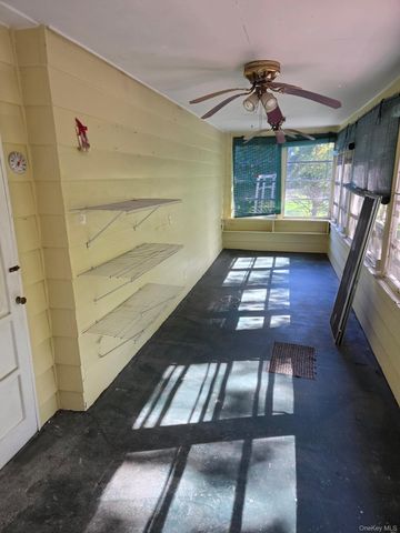 17 Nanuwitt Lane, Salisbury Mills, NY 12577