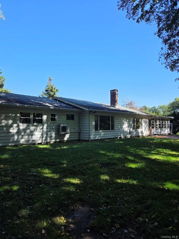 17 Nanuwitt Lane, Salisbury Mills, NY 12577
