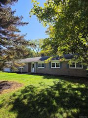 17 Nanuwitt Lane, Salisbury Mills, NY 12577